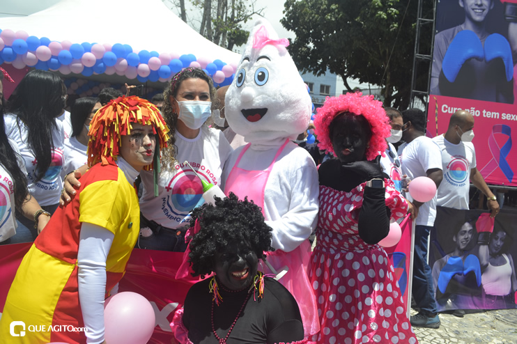 “Caminhada Rosa” reúne centenas de pessoas para alerta de prevenção ao câncer de mama em Eunápolis 136