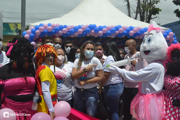 “Caminhada Rosa” reúne centenas de pessoas para alerta de prevenção ao câncer de mama em Eunápolis 144