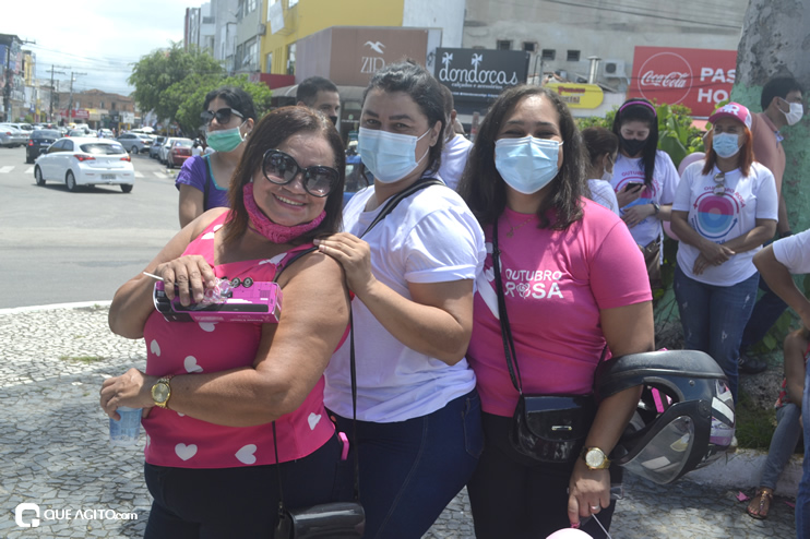 “Caminhada Rosa” reúne centenas de pessoas para alerta de prevenção ao câncer de mama em Eunápolis 150