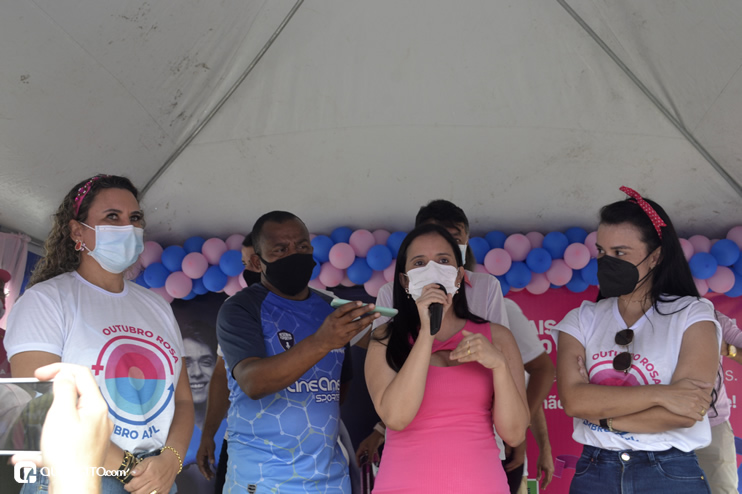 “Caminhada Rosa” reúne centenas de pessoas para alerta de prevenção ao câncer de mama em Eunápolis 155