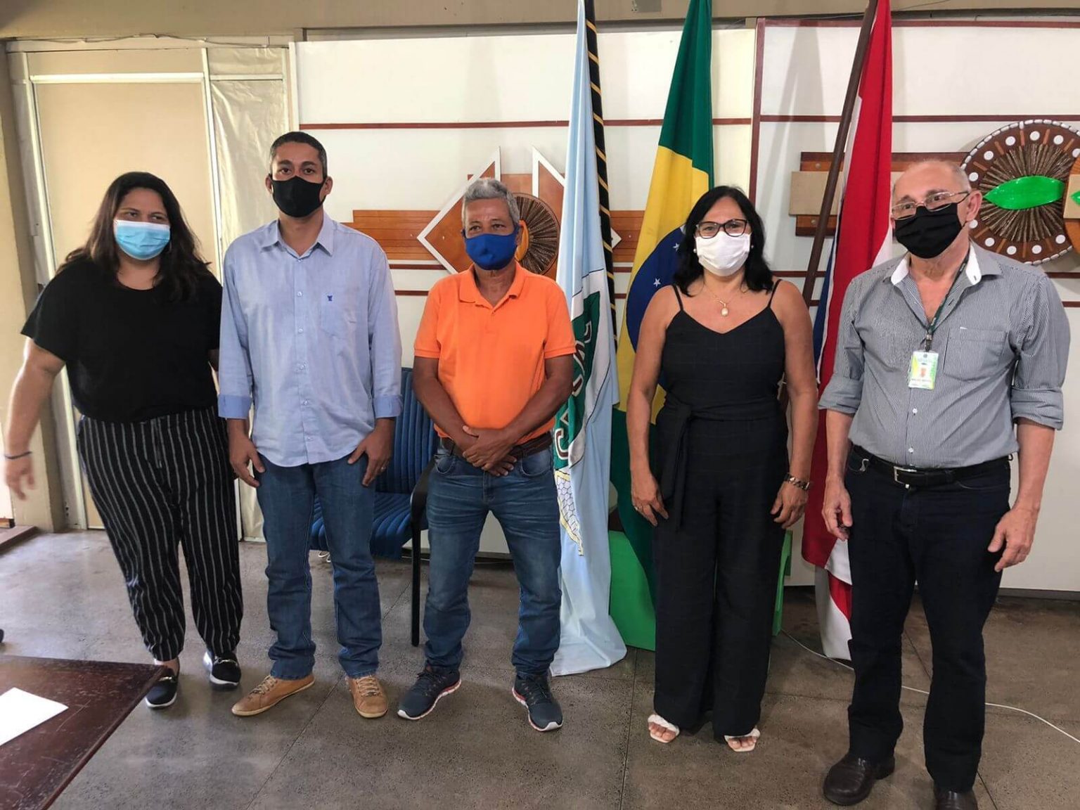 Prefeita de Guaratinga se reúne com representantes da Ceplac para discutir desenvolvimento agrícola no município Prefeita de Guaratinga se reúne com representantes da Ceplac para discutir desenvolvimento agrícola no município 6