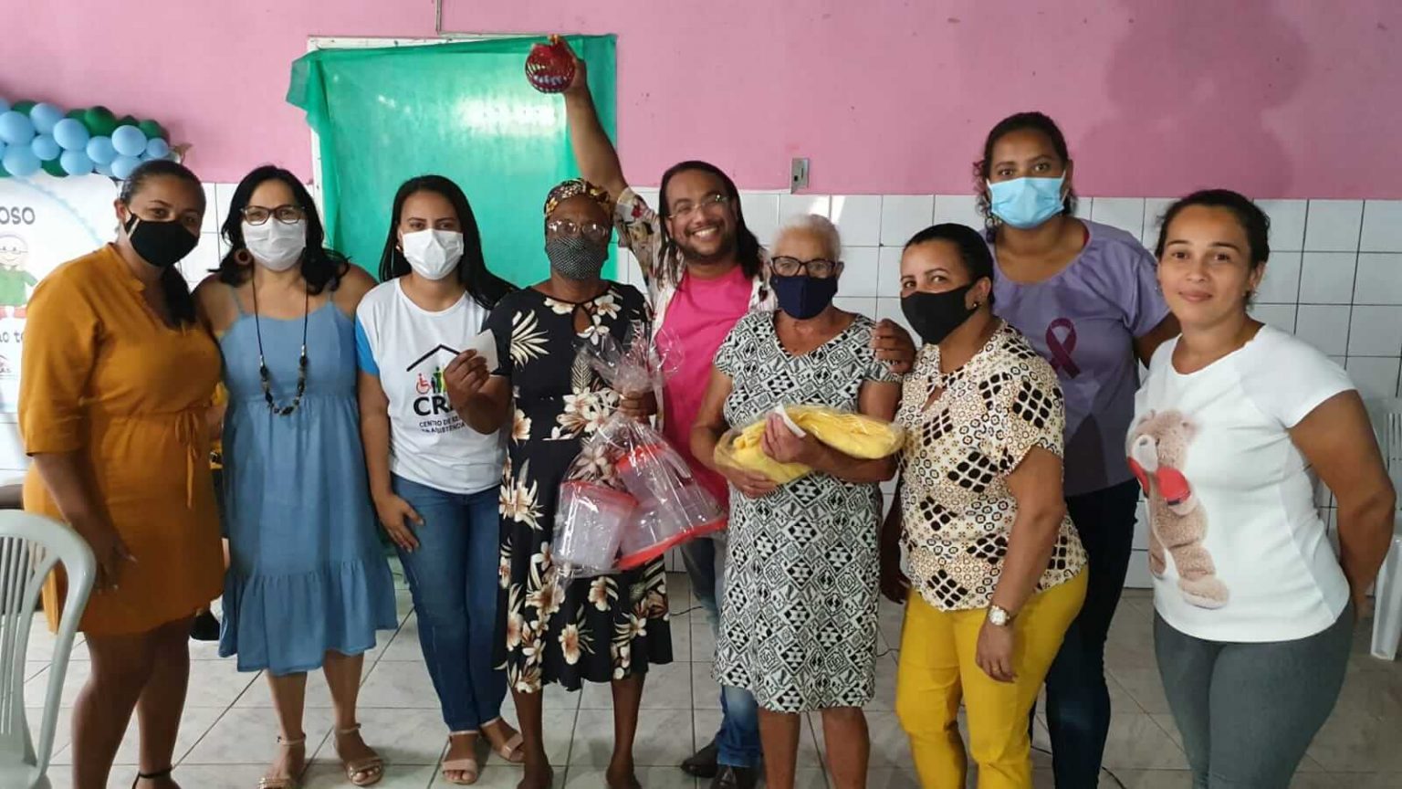 Mês do idoso é celebrado em Guaratinga com a retomada de ações presenciais após pandemia da Covid-19 Mês do idoso é celebrado em Guaratinga com a retomada de ações presenciais após pandemia da Covid-19 8