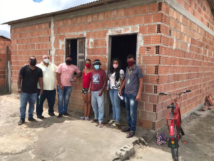 Secretaria de Meio Ambiente e Sustentabilidade faz levantamento no bairro Nacional para entrega de títulos da REURB 13