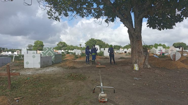 Secretaria de Serviços Públicos intensifica limpeza em cemitérios para o Dia de Finados 5