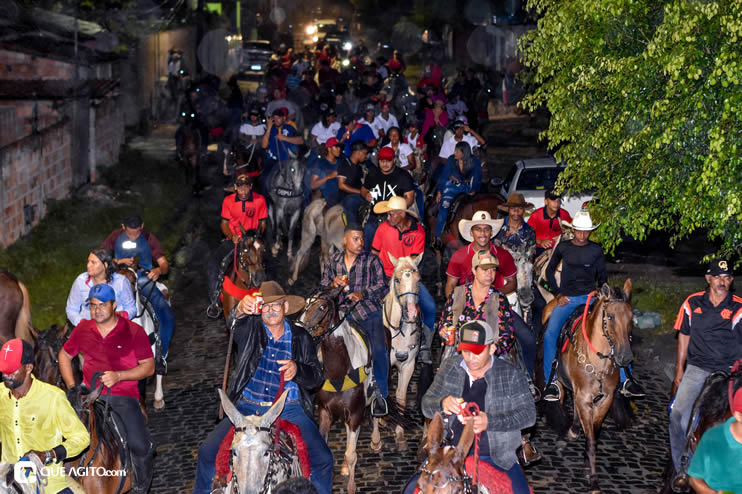 3ª edição da Cavalgada do Clube do Cavalo de Canavieiras reúne centenas de cavaleiros e amazonas 101