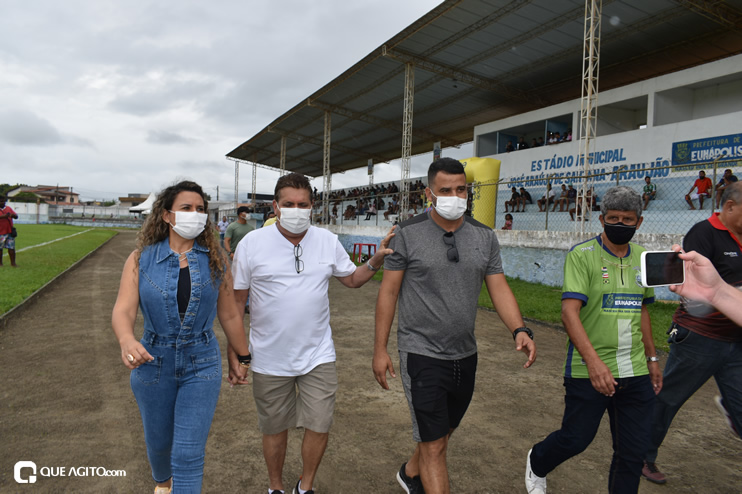 Prefeita Cordélia Torres prestigia final de campeonato de futebol que homenageou atleta Lucas Santana 5