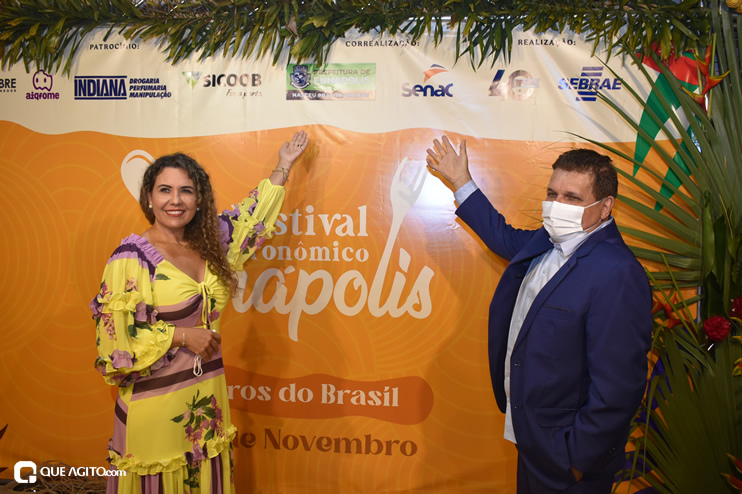 Prefeita Cordélia Torres e secretariado participam de abertura do 2º Festival Gastronômico de Eunápolis 49