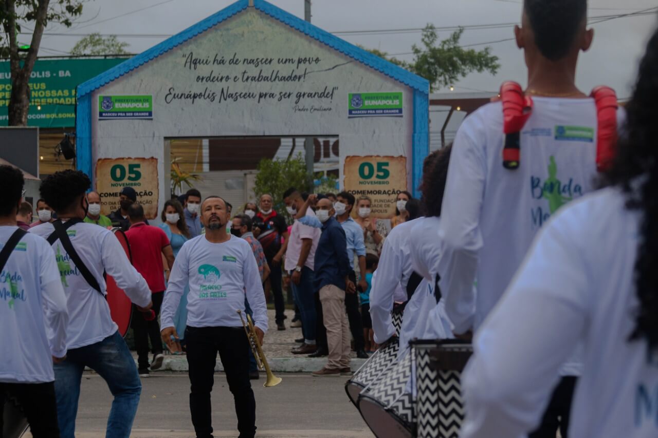 Abertura do I Festival de Arte e Cultura resgata memórias e comemora aniversário de fundação de Eunápolis 26