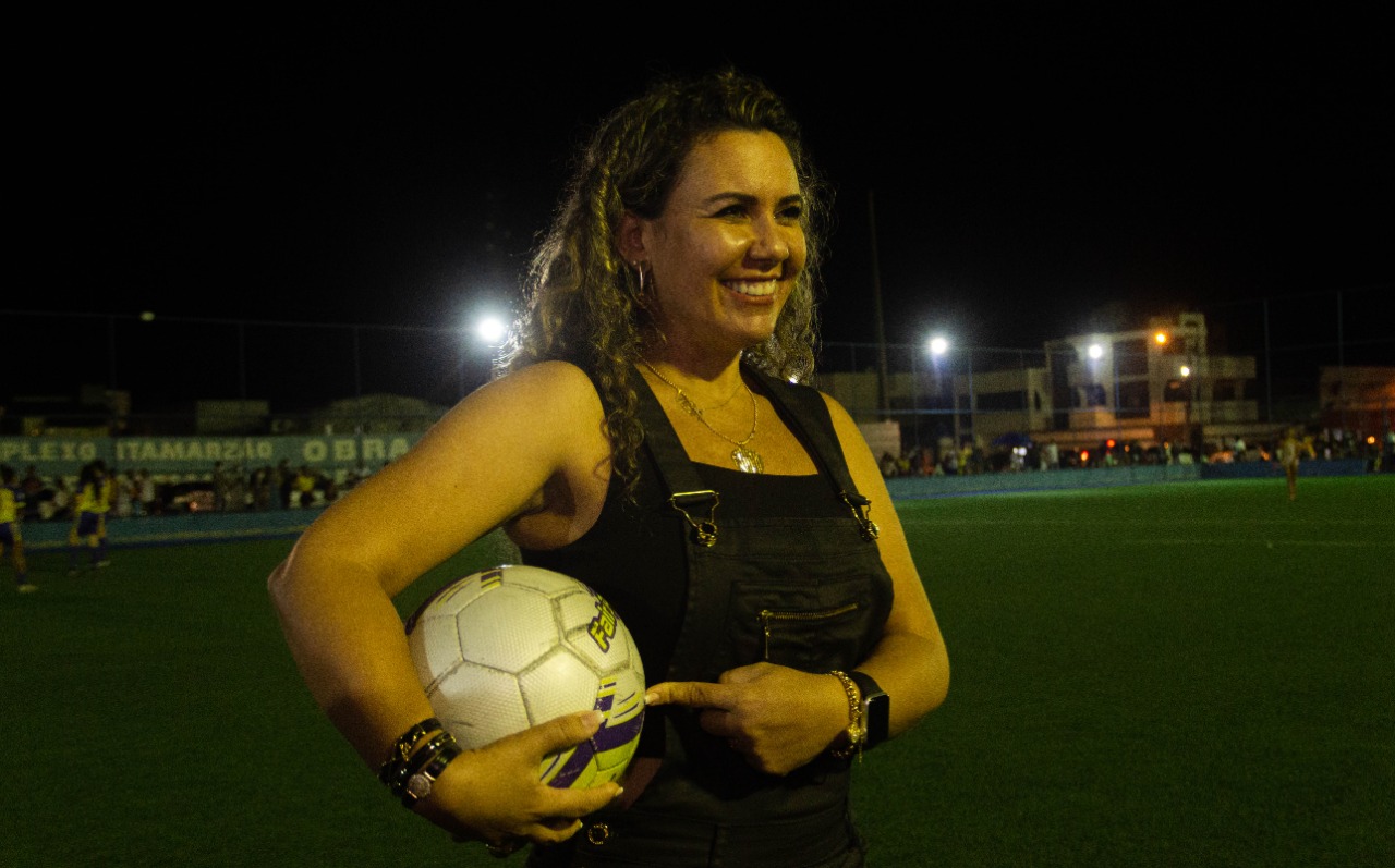Prefeita Cordélia Torres prestigia eventos esportivos e culturais em Eunápolis 12
