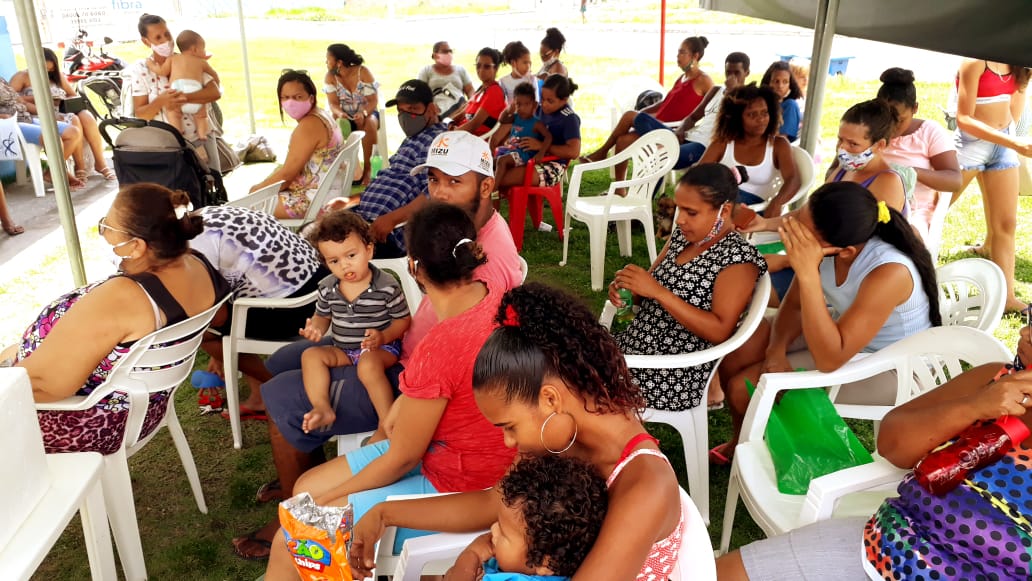"Assistência Social Itinerante" leva ação de cidadania para cerca de 1 mil famílias no bairro Arnaldão 7