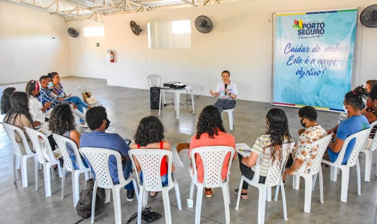 Dignidade menstrual é tema de roda de conversa promovida pela Comjuve 4