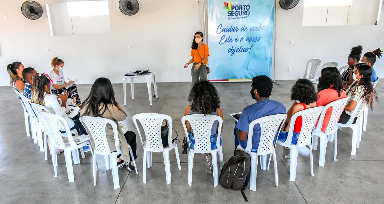 Dignidade menstrual é tema de roda de conversa promovida pela Comjuve 24