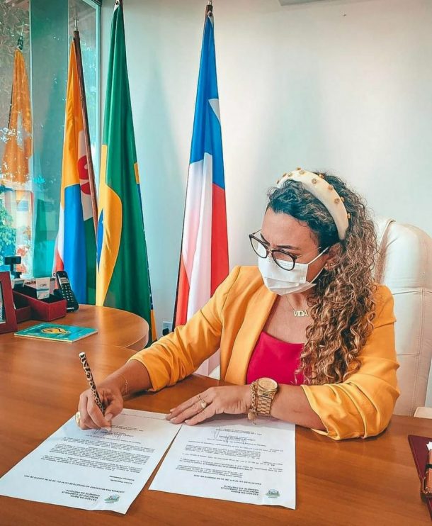 Prefeitura de Eunápolis garante compromisso do salário antecipado para servidores municipais neste mês de novembro 12