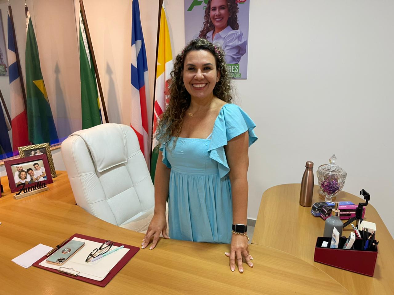 Importantes temas foram abordados na LIVE COM CORDÉLIA nesta quarta-feira 5