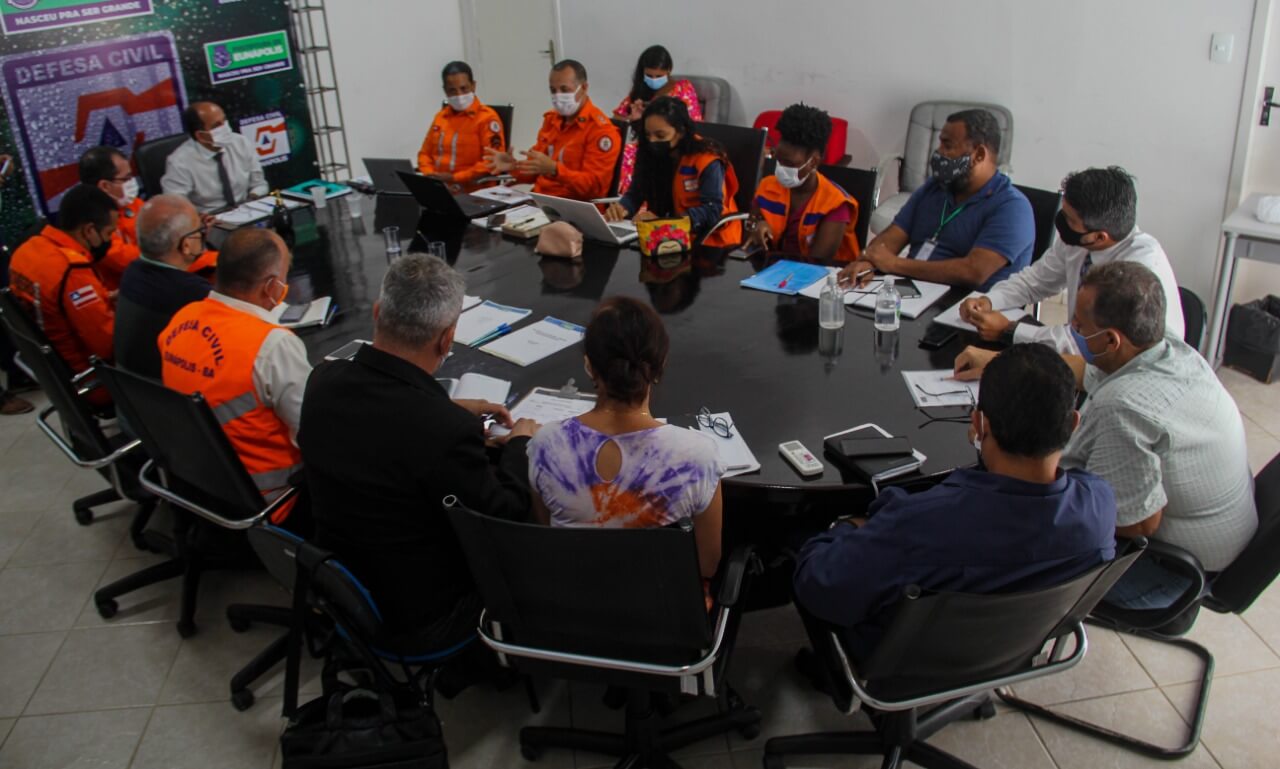 Secretário Paulo Dapé recebe Defesa Civil do Estado e Corpo de Bombeiros para reunião sobre ações para conter estragos da chuva 22