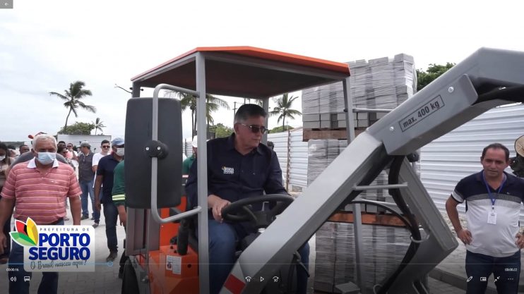 Jânio Natal fiscaliza obras de revitalização da Passarela do Descobrimento 7