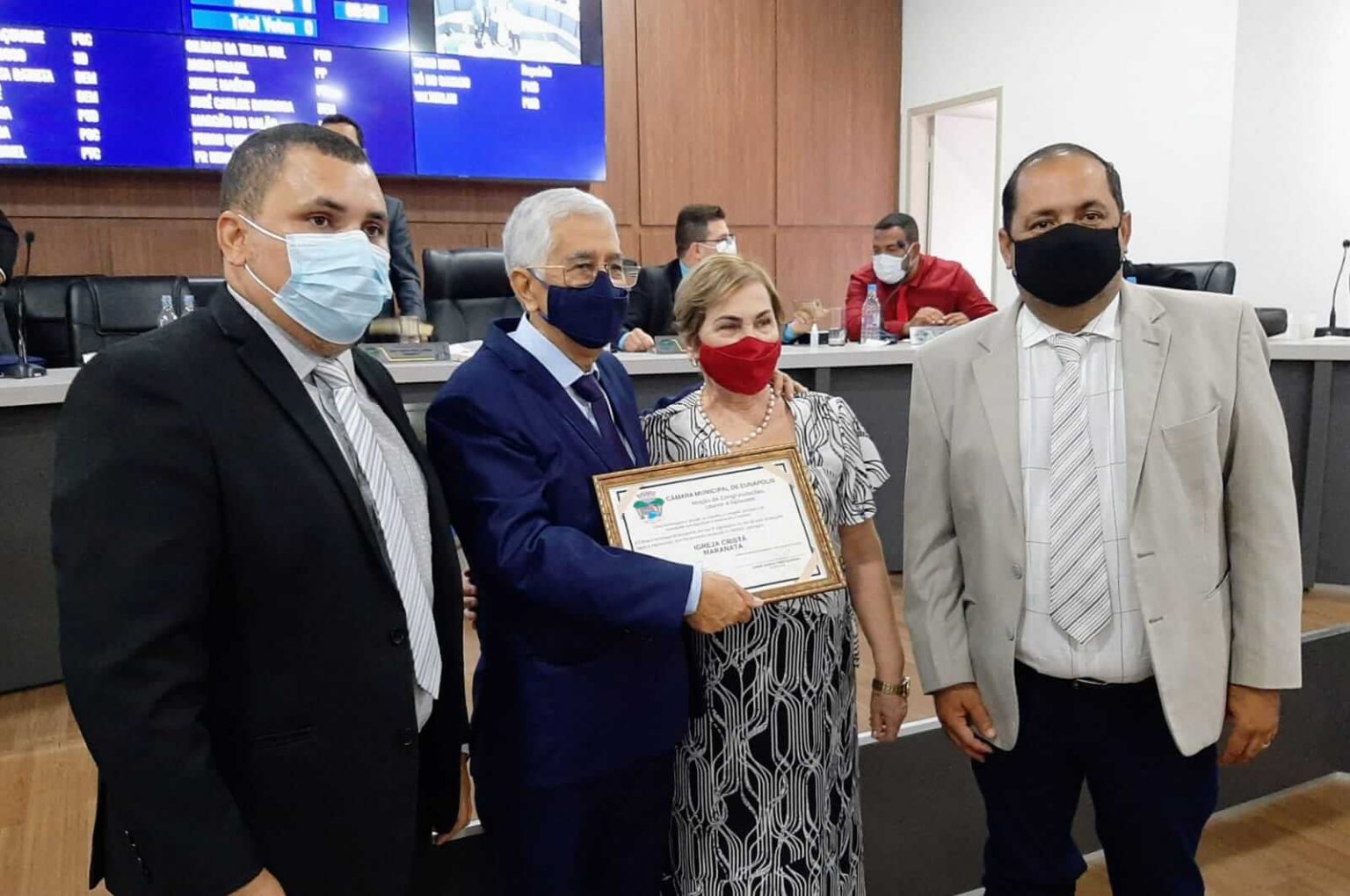 Igreja Cristã Maranata recebe Moção de Aplausos por serviços de evangelização Igreja Cristã Maranata recebe Moção de Aplausos por serviços de evangelização 4