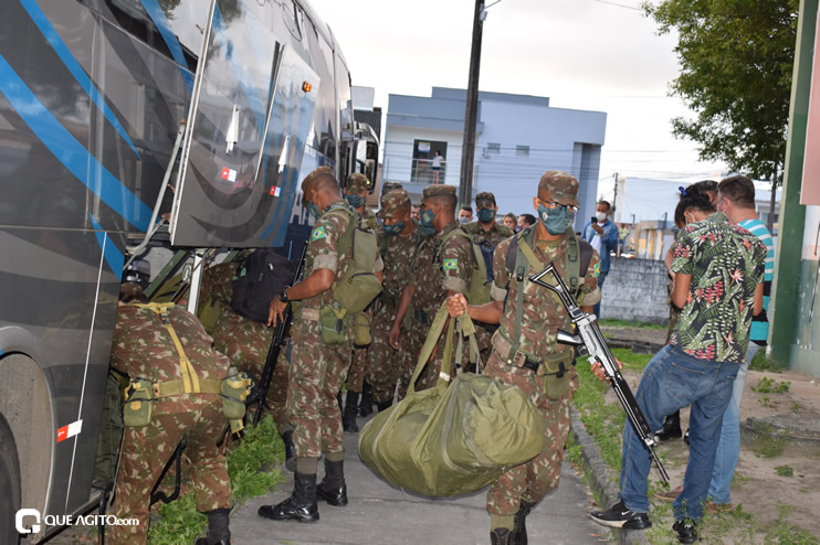Exército Brasileiro chega a Eunápolis para prestar ajuda humanitária após pedido da prefeita Cordélia Torres 75