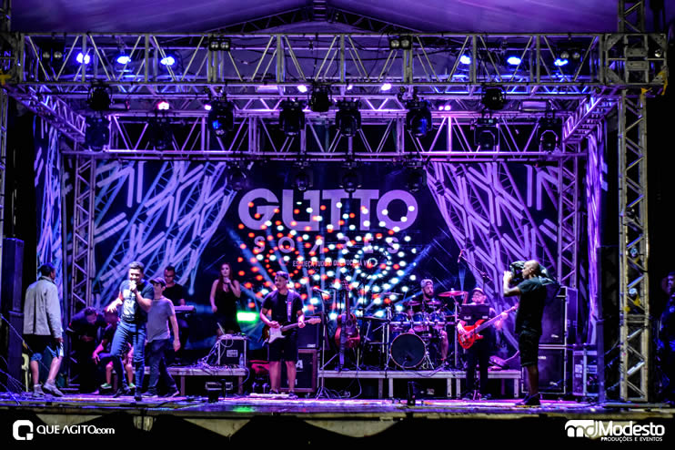 Gutto Soares encerra com chave de ouro os festejos do 26º Aniversário de Periquito-MG 240