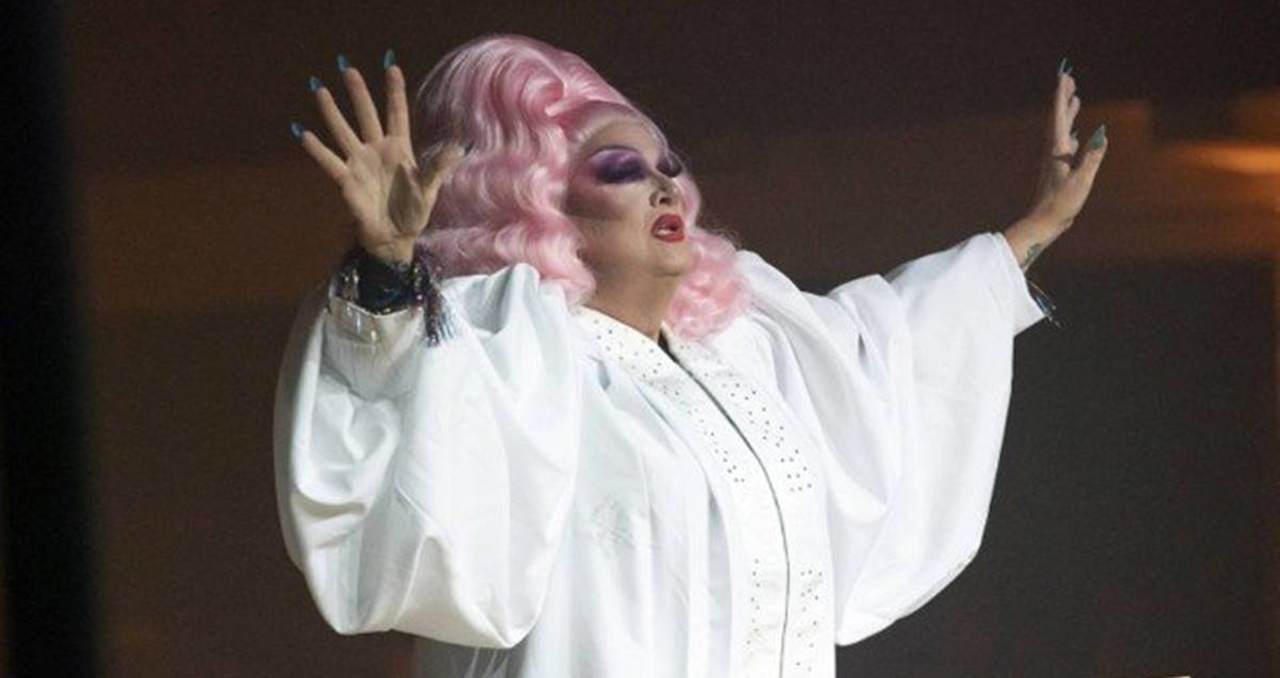 Após se apresentar como drag queen, pastor é afastado da igreja 5