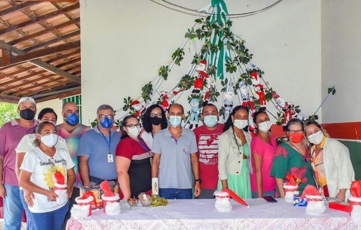 CELEBRANDO A EVOLUÇÃO PSÍQUICA CAPS ll REALIZA CONFRATERNIZAÇÃO DE NATAL CELEBRANDO A EVOLUÇÃO PSÍQUICA CAPS ll REALIZA CONFRATERNIZAÇÃO DE NATAL 10
