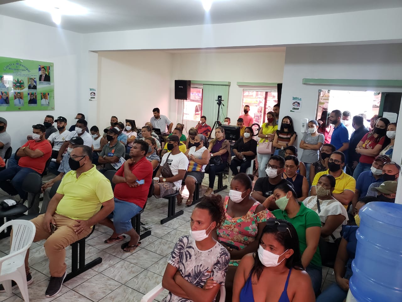 Presidente da Câmara de Vereadores de Itagimirim adia aprovação de projeto e ato pode provocar paralisação de serviços fundamentais no município 36