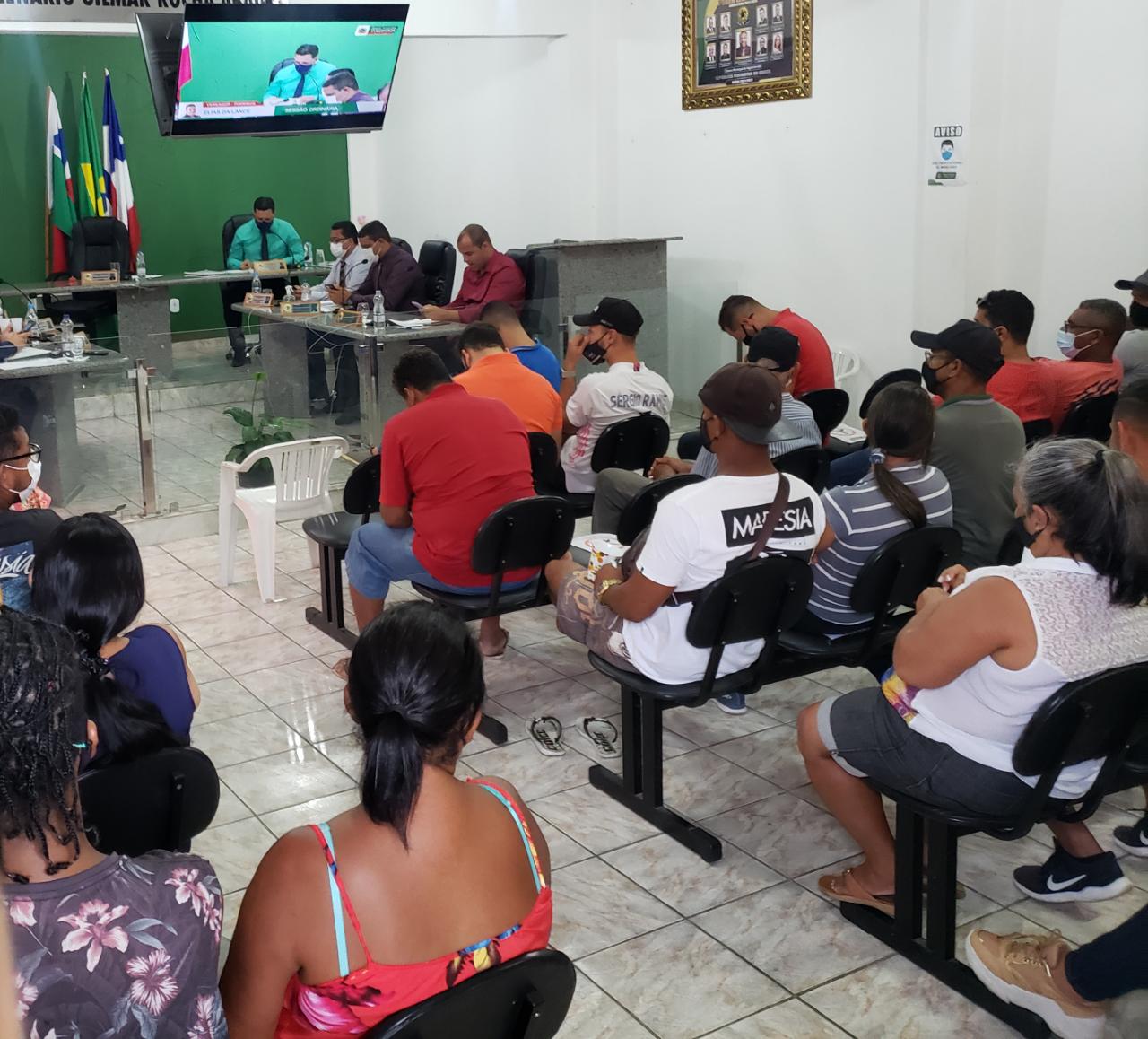 Presidente da Câmara de Vereadores de Itagimirim adia aprovação de projeto e ato pode provocar paralisação de serviços fundamentais no município 35