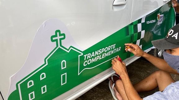 Porto Seguro: Carros do transporte complementar recebem identificação visual 24