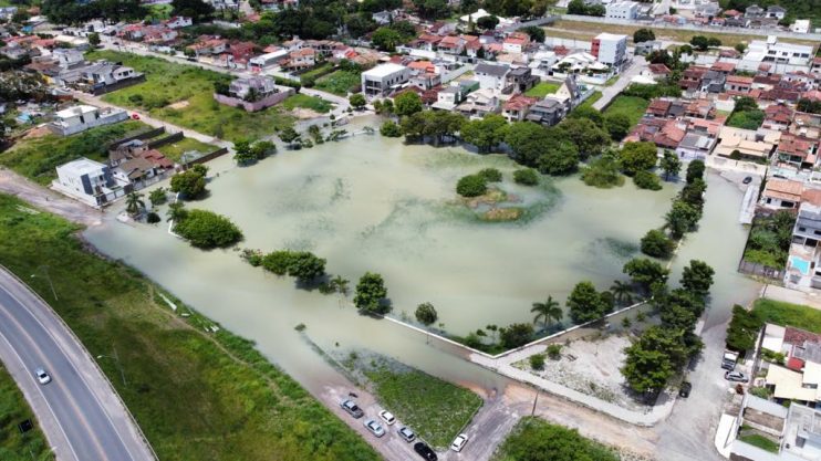 Prefeitura de Eunápolis realiza frente emergencial de serviços para minimizar impacto das chuvas 12