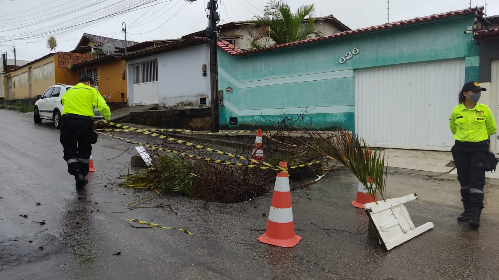 Prefeitura de Eunápolis realiza frente emergencial de serviços para minimizar impacto das chuvas 8