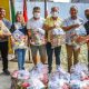 Prefeitura de Porto Seguro faz concessão de cestas básicas aos ambulantes da Passarela do Descobrimento 45