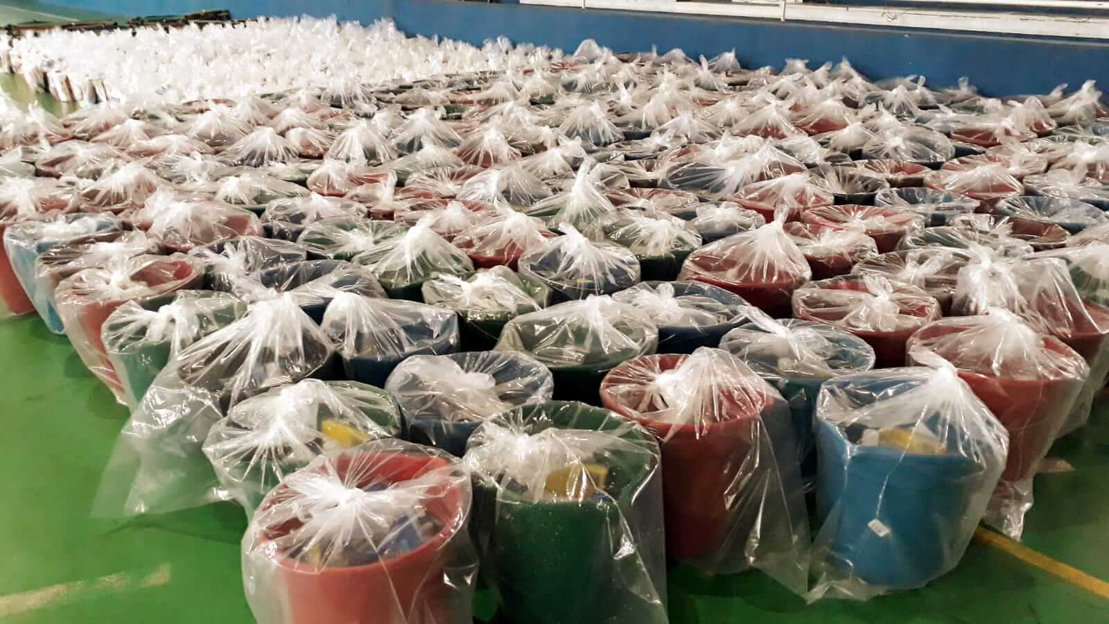 Prefeitura de Eunápolis inicia segunda etapa e distribui mil cestas básicas e kits com itens de higiene e limpeza 7