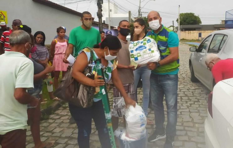 Prefeitura de Eunápolis inicia segunda etapa e distribui mil cestas básicas e kits com itens de higiene e limpeza 13