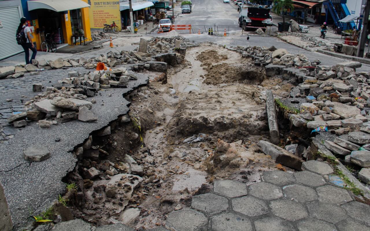 Chuva expõe precariedade na infraestrutura urbana de Eunápolis 29