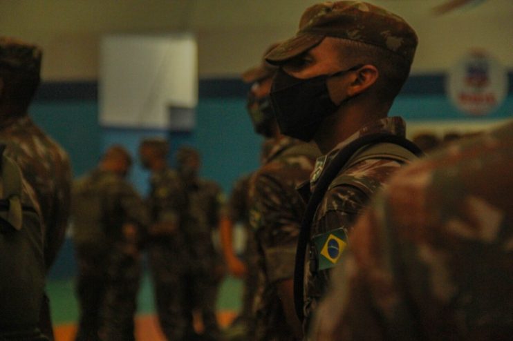 Exército Brasileiro chega a Eunápolis para prestar ajuda humanitária após pedido da prefeita Cordélia Torres 23