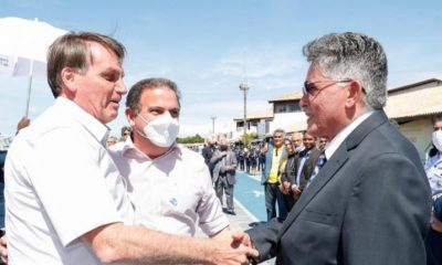 Presidente Jair Bolsonaro e os ministros Rogério Marinho e João Roma chegam hoje em Porto Seguro 28