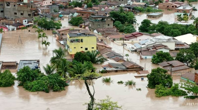 Temporal atinge cidades do sul da Bahia; famílias estão desabrigadas em Jucuruçu 5
