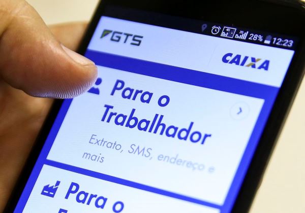 Caixa vai liberar FGTS para cidades atingidas pelas chuvas na BA e MG 2