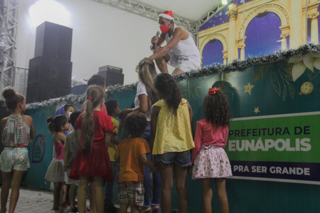 Encerramento do “Sons de Natal” reúne programação cultural e shows musicais na Praça do Pequi 2
