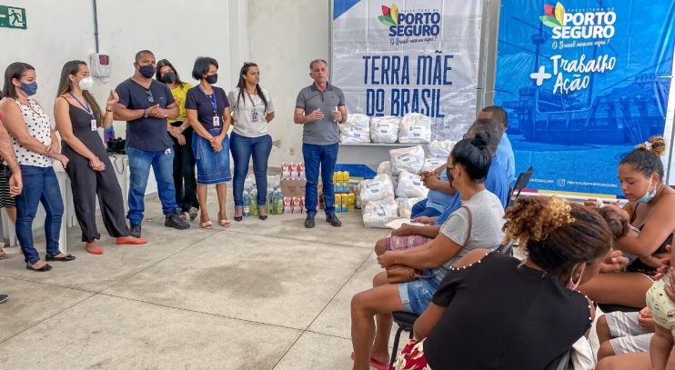 Início do ano é marcado com ampliação de concessão de cestas básicas em Porto Seguro 13