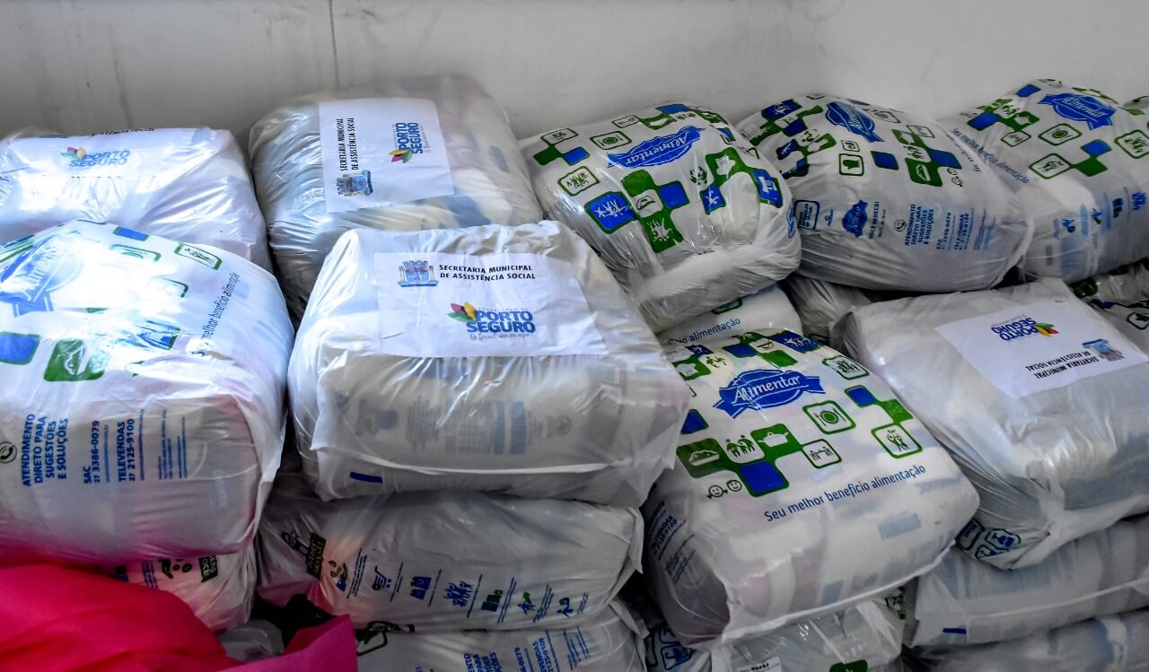 Início do ano é marcado com ampliação de concessão de cestas básicas em Porto Seguro 8