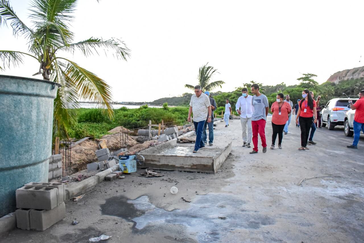 Porto Seguro: Obras das novas rotatórias estão na fase final 6