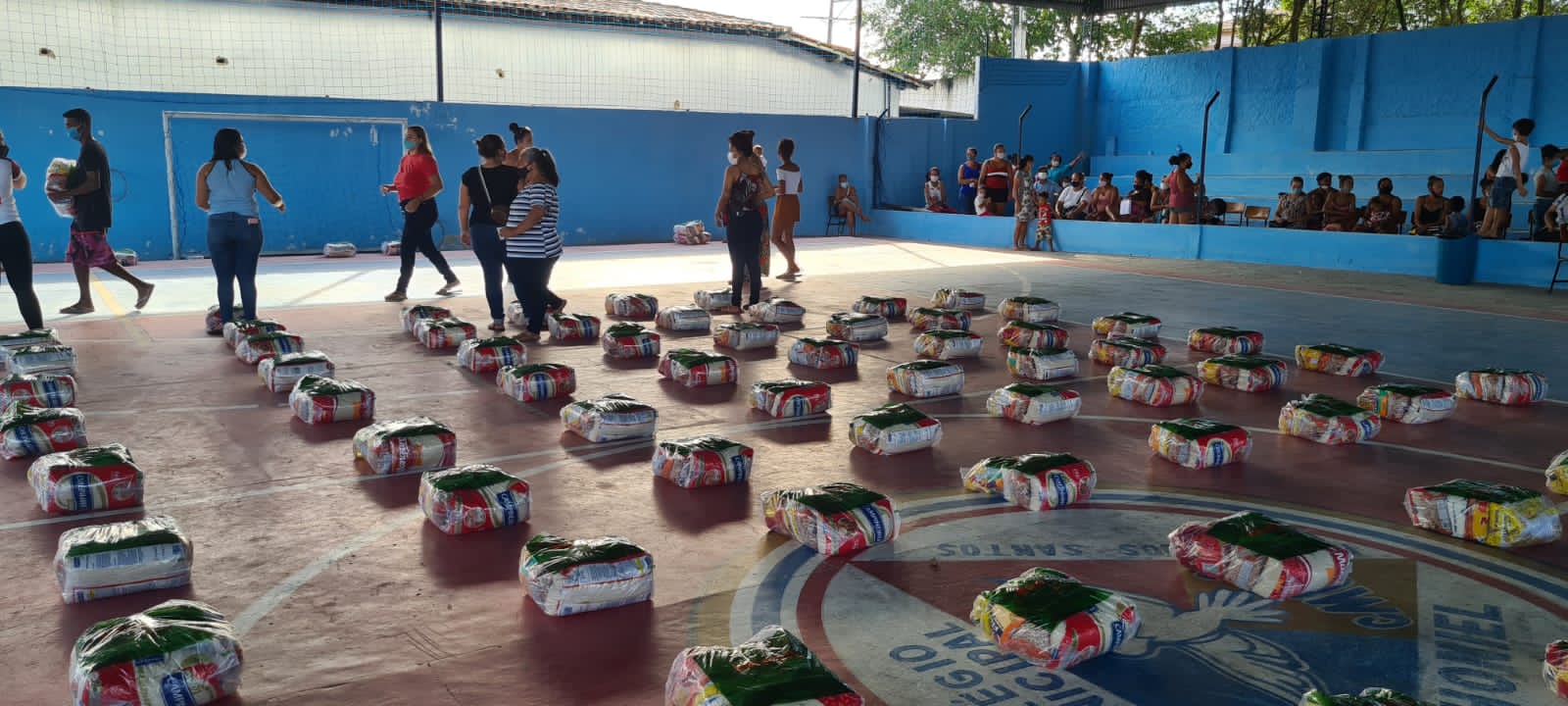 Itagimirim auxilia centenas de famílias com cestas básicas emergenciais 20