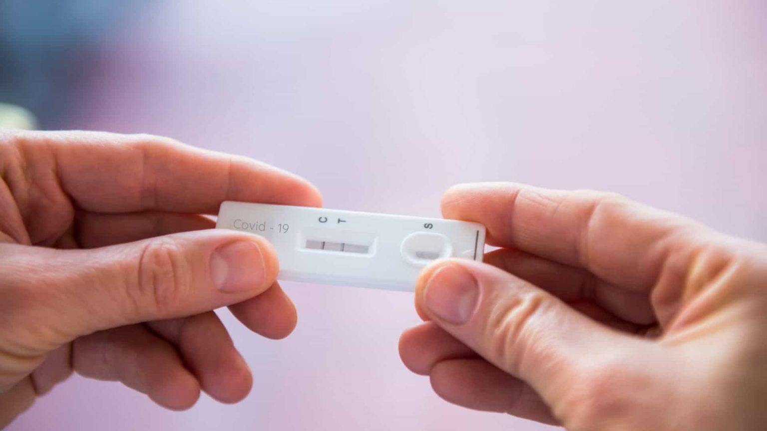 Autotestes não serão distribuídos pelo SUS, diz ministro Autotestes não serão distribuídos pelo SUS, diz ministro 4