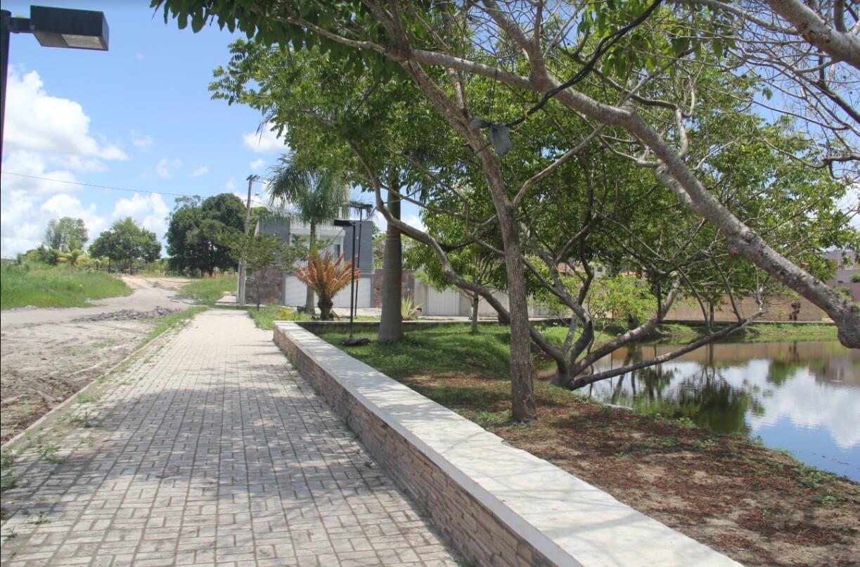 Recuperação de ruas destruídas pelas chuvas segue em ritmo acelerado em Eunápolis 9