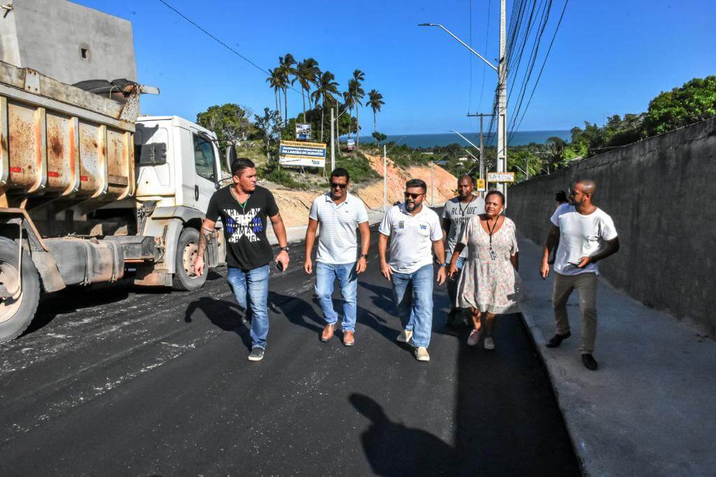 Porto Seguro: Ladeira do Xurupita recebeu asfalto 69
