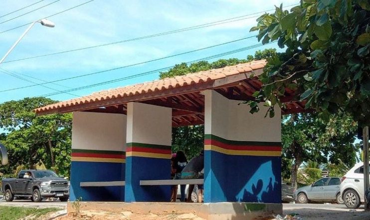 Porto Seguro: Pontos de ônibus são recuperados por toda cidade 6