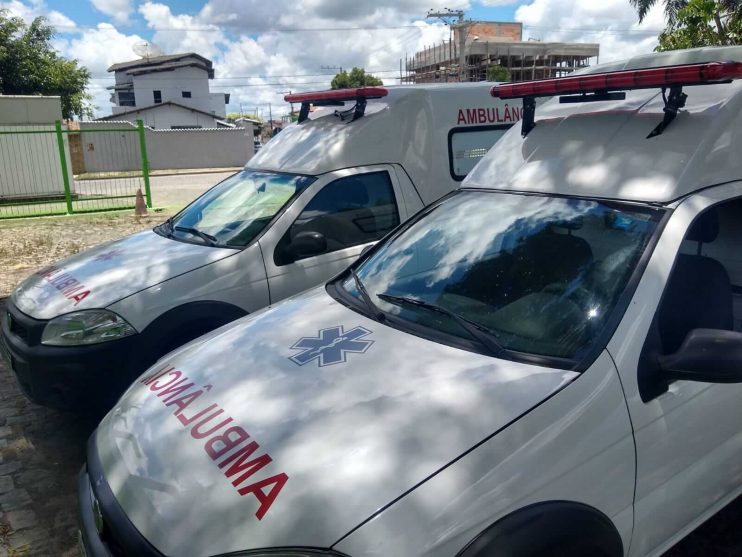 Saúde ganha reforço com aquisição de duas novas ambulâncias em Eunápolis 7