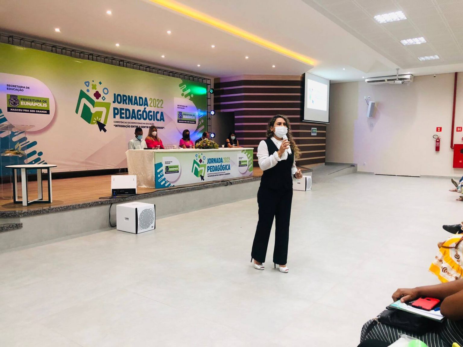 Prefeitura de Eunápolis realiza abertura da Jornada Pedagógica 2022 Prefeitura de Eunápolis realiza abertura da Jornada Pedagógica 2022 11