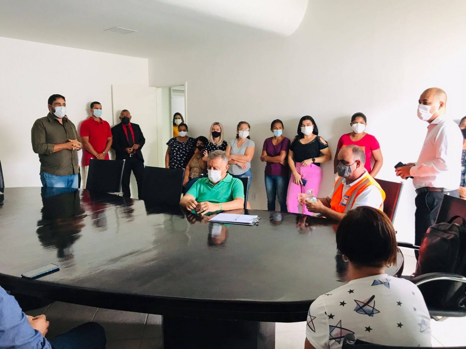 Vigilância Sanitária palestra sobre medidas de prevenção à Covid-19 para servidores do gabinete Vigilância Sanitária palestra sobre medidas de prevenção à Covid-19 para servidores do gabinete 11
